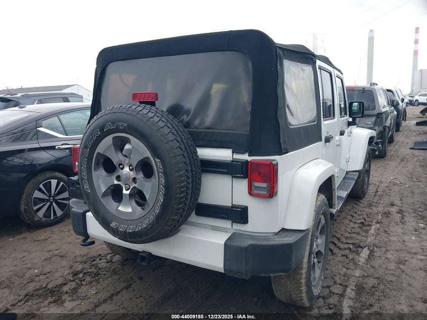 2016 Jeep Wrangler Unlimited Sahara