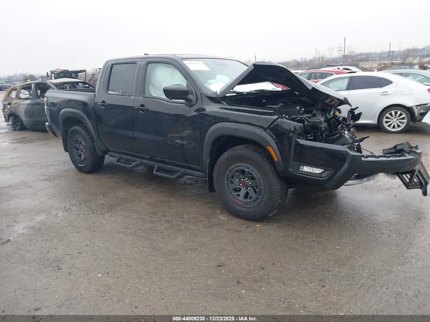 2025 Nissan Frontier Pro-4X 4X4