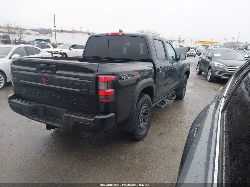 2025 Nissan Frontier Pro-4X 4X4