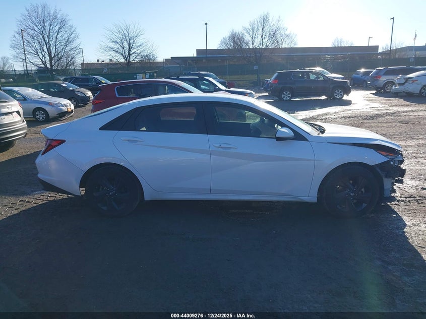 2022 Hyundai Elantra Sel VIN: 5NPLM4AG2NH053748 Lot: 44009276