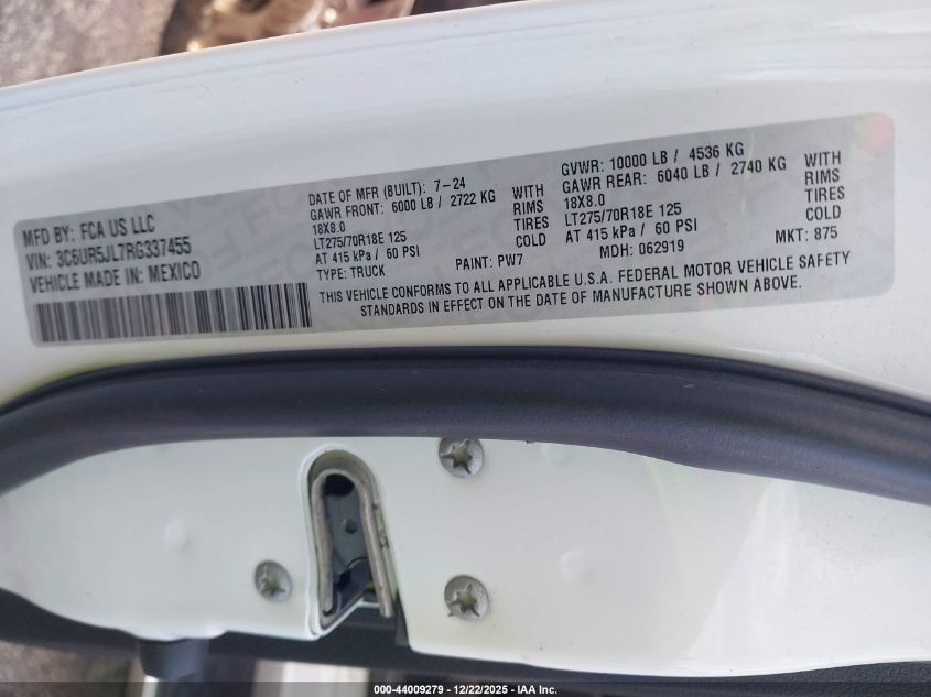 2024 Ram 2500 Big Horn 4X4 8' Box VIN: 3C6UR5JL7RG337455 Lot: 44009279