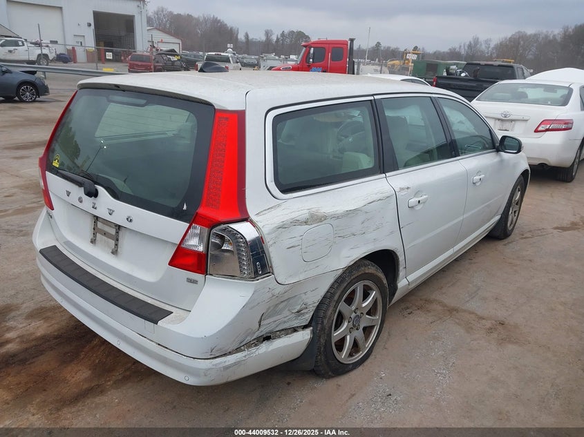 2008 Volvo V70 3.2