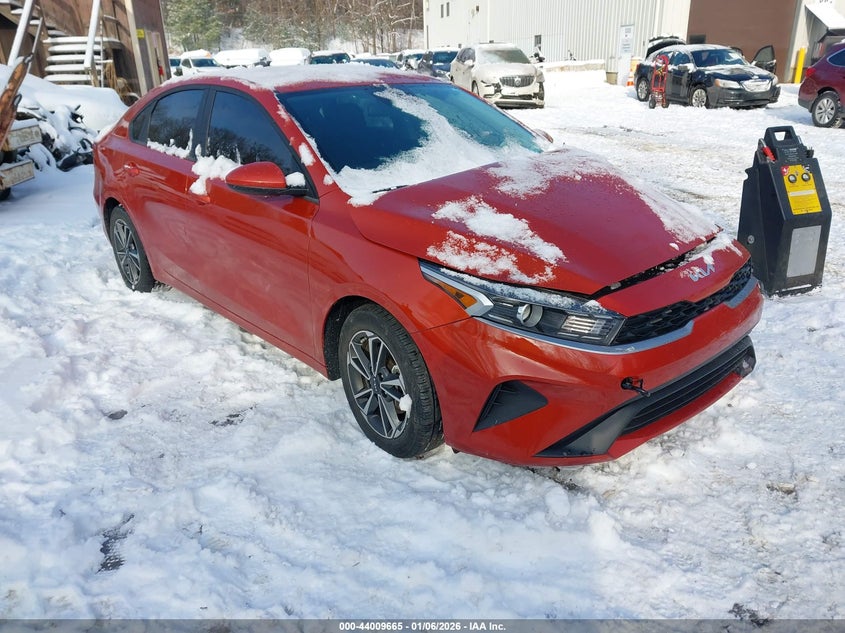 2023 Kia Forte Lxs