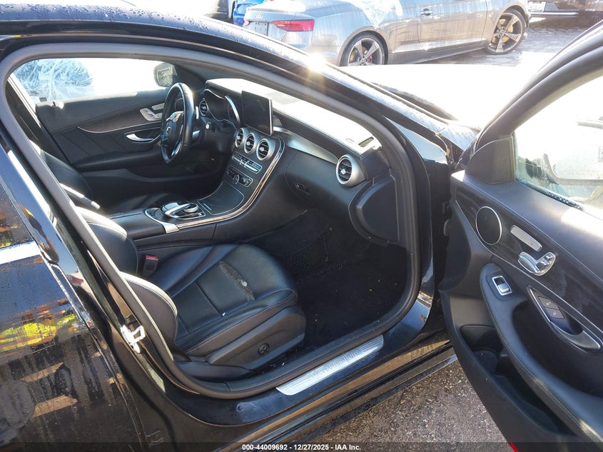 2016 Mercedes-Benz C 300 Sport