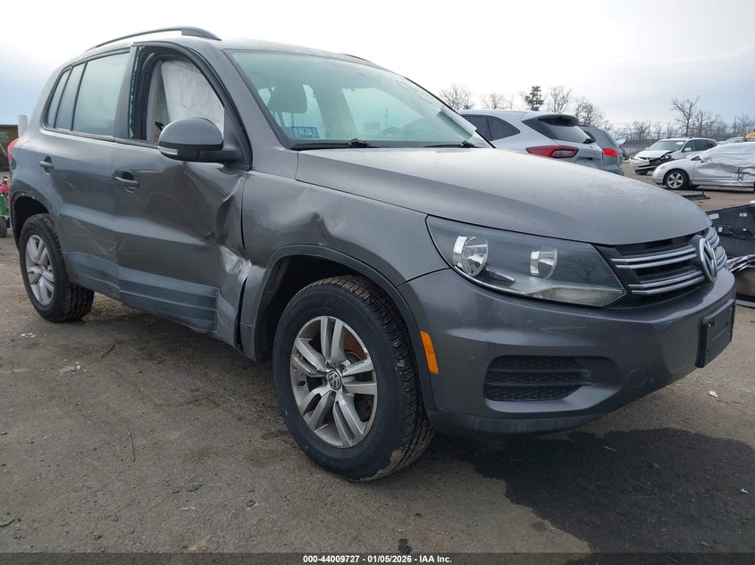 2015 Volkswagen Tiguan S