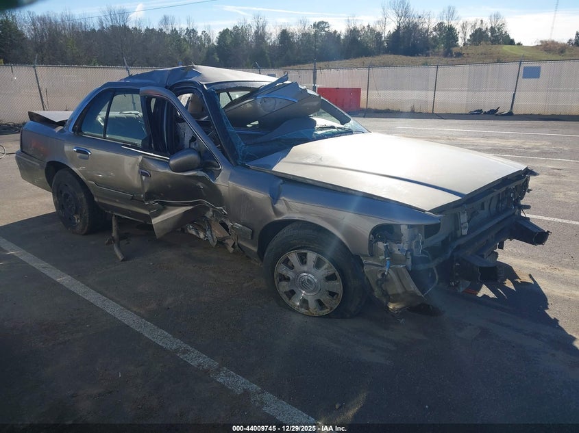 2MEFM74W33X645008 2003 Mercury Grand Marquis Gs auction photo 1