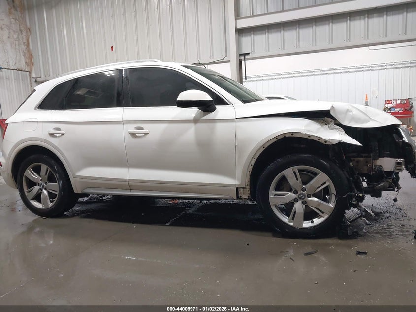2018 Audi Q5 2.0T Premium/2.0T Tech Premium VIN: WA1BNAFY1J2151779 Lot: 44009971