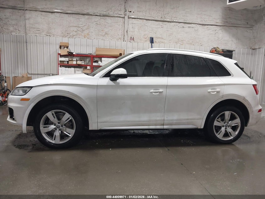 2018 Audi Q5 2.0T Premium/2.0T Tech Premium VIN: WA1BNAFY1J2151779 Lot: 44009971
