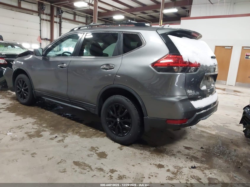 2017 Nissan Rogue Sv