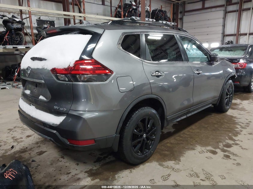 2017 Nissan Rogue Sv