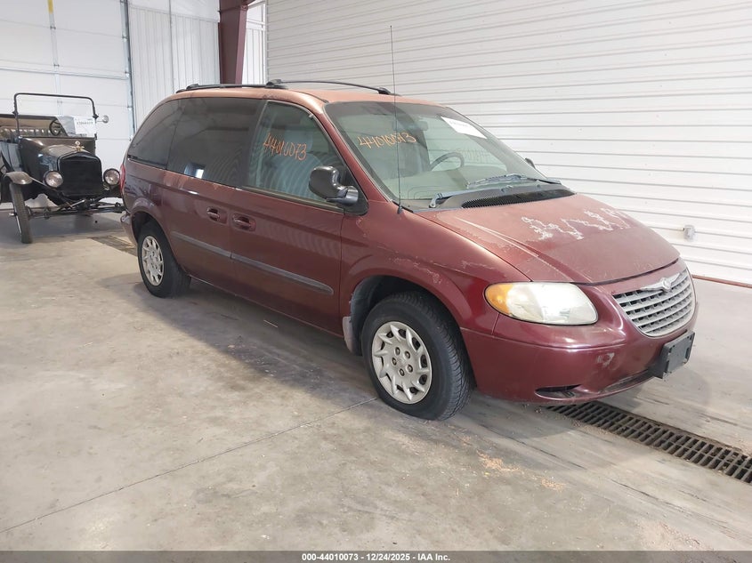 1C4GJ453X2B521725 2002 Chrysler Voyager Lx auction photo 1