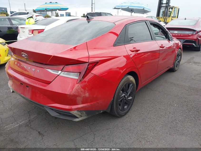 2023 Hyundai Elantra Sel