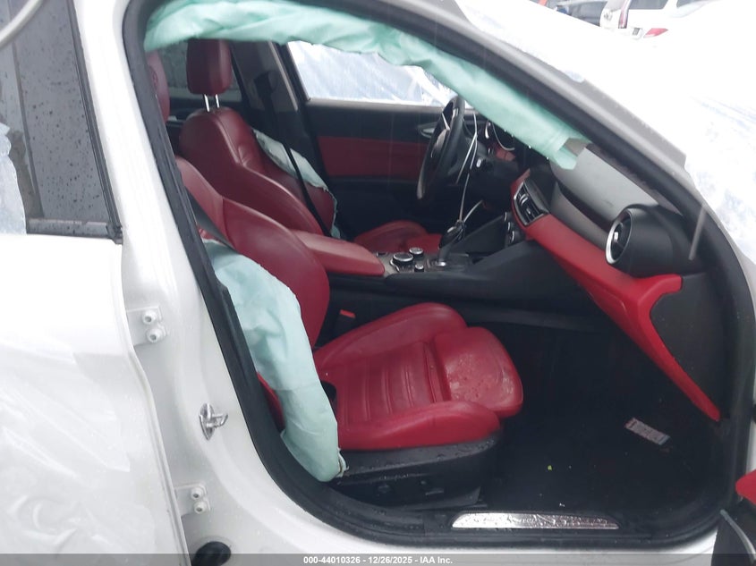 2017 Alfa Romeo Giulia Ti Awd