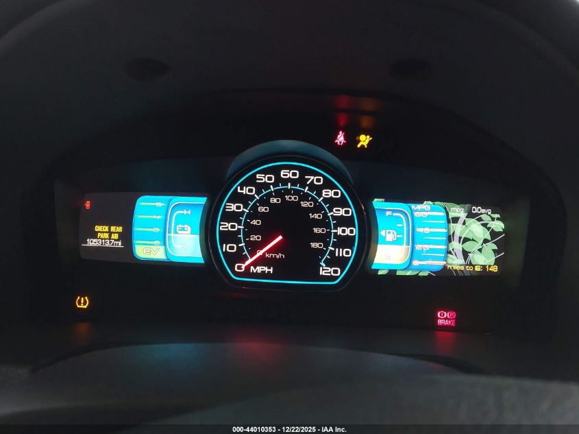 2010 Ford Fusion Hybrid VIN: 3FADP0L39AR213054 Lot: 44010353