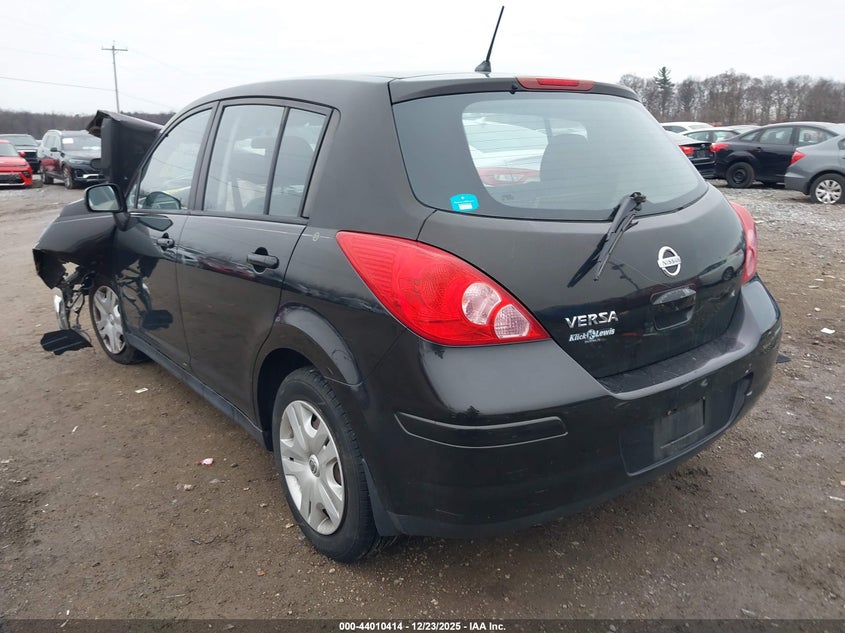 2011 Nissan Versa 1.8S