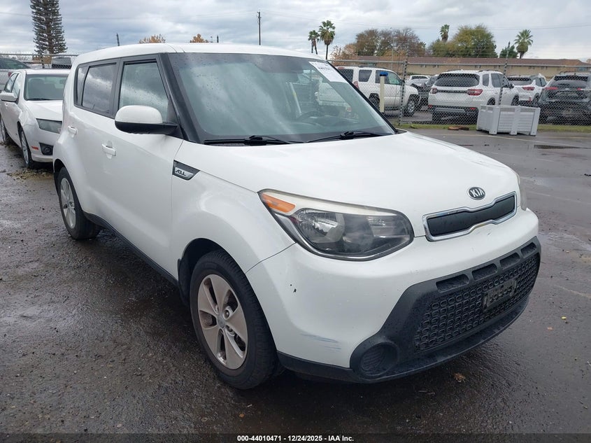 KNDJN2A23F7142859 2015 Kia Soul auction photo 1