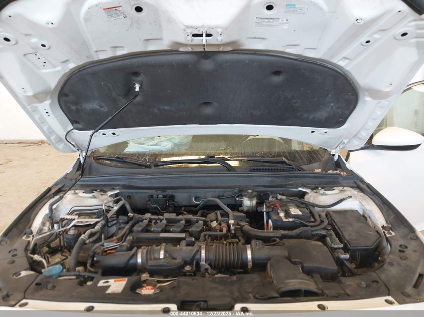 VIN 1HGCV1F14KA117471 2019 HONDA ACCORD LX