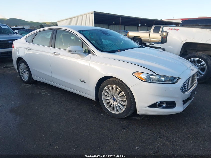 3FA6P0SUXER317142 2014 Ford Fusion Energi Titanium auction photo 1