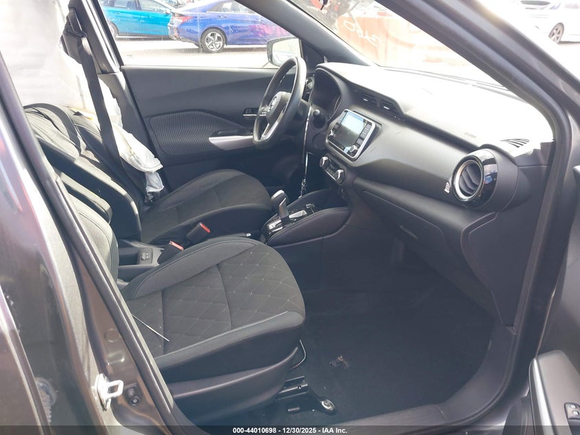 2019 Nissan Kicks Sv