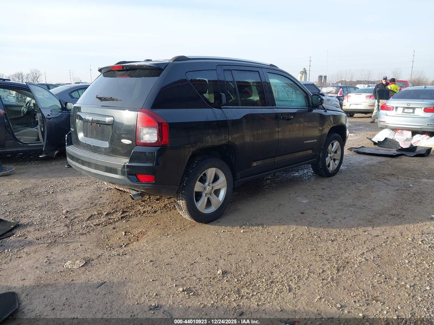 Vin: 1c4njdeb2ed549221, lot: 44506678, jeep compass latitude 20144
