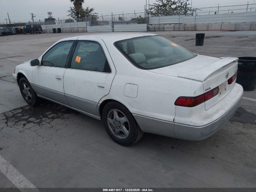 1997 Toyota Camry Le VIN: JT2BG22K7V0011043 Lot: 44011017