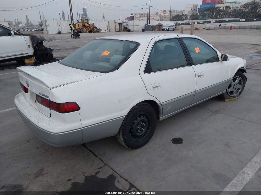 1997 Toyota Camry Le VIN: JT2BG22K7V0011043 Lot: 44011017