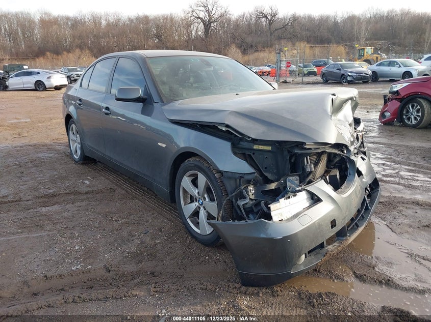 WBANF33597CW69595 2007 BMW 525Xi auction photo 1