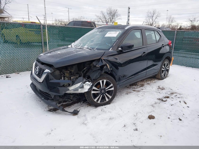 2020 Nissan Kicks Sv Xtronic Cvt