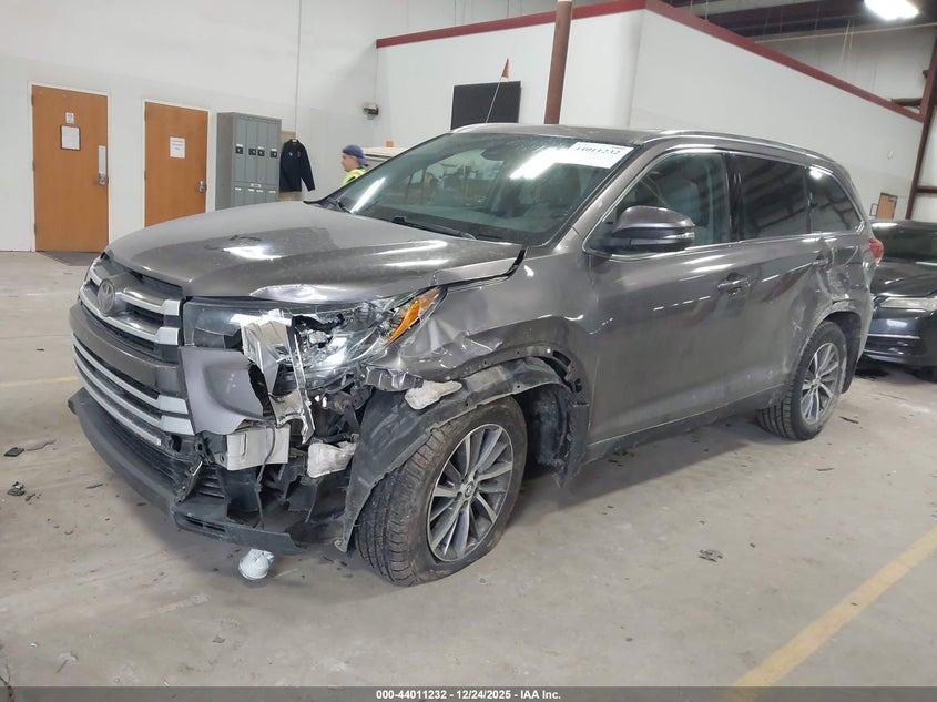 2019 Toyota Highlander Xle