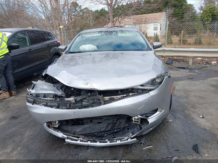 2015 Chrysler 200 Limited VIN: 1C3CCCAB7FN536823 Lot: 44011260