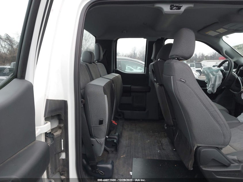 VIN 1FTEX1CB2NKE42620 2022 FORD F-150 XL