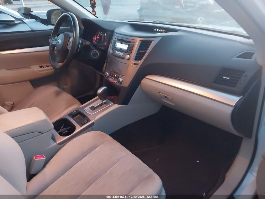 2013 Subaru Outback 2.5I Premium VIN: 4S4BRBCC4D3323502 Lot: 44011674