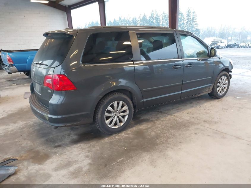 2012 Volkswagen Routan Se
