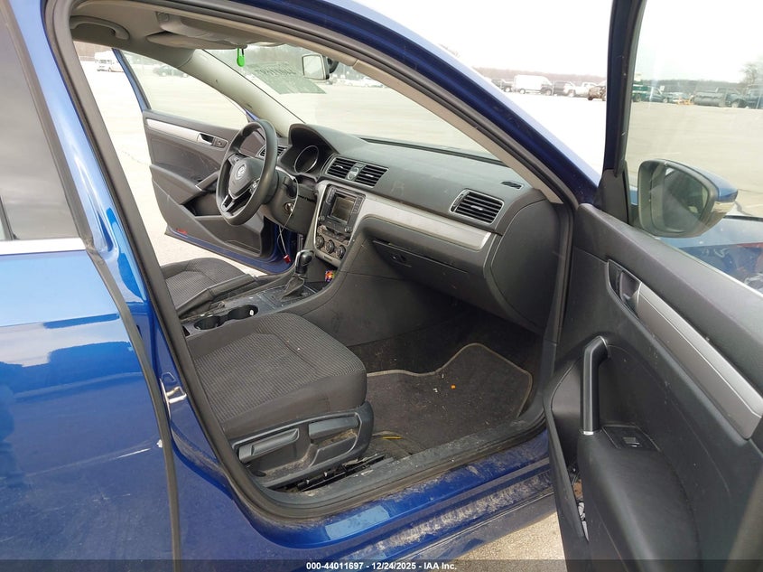 2016 Volkswagen Passat 1.8T S