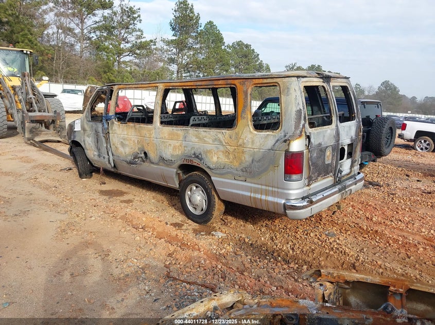 2001 Ford E-350 Super Duty Xl/Xlt