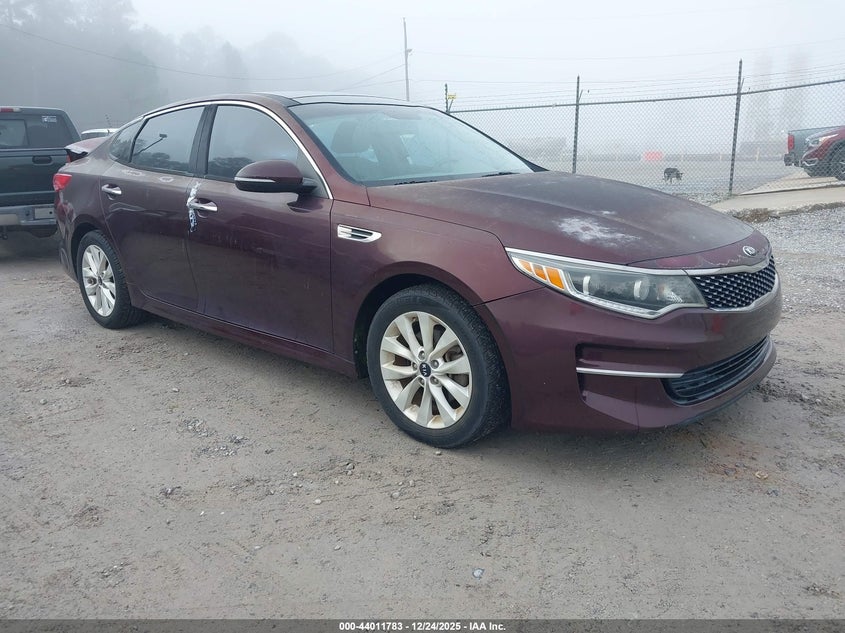 5XXGU4L31GG009928 2016 Kia Optima Ex auction photo 1