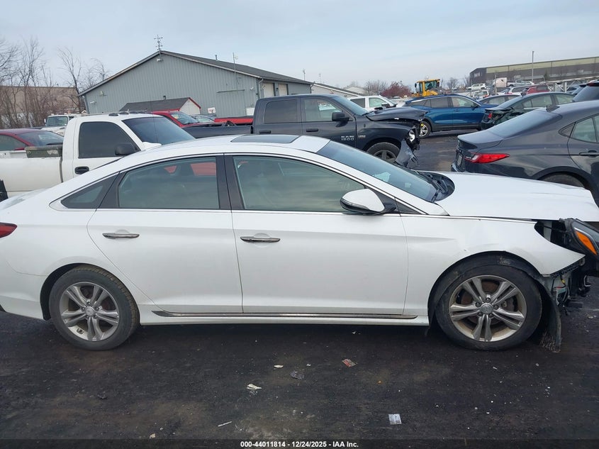 VIN 5NPE34AF0KH787982 2019 HYUNDAI SONATA SPORT