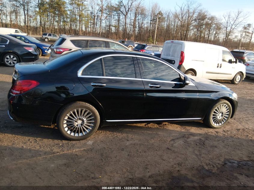 2015 Mercedes-Benz C 300 Luxury 4Matic VIN: 55SWF4KB2FU020600 Lot: 44011892