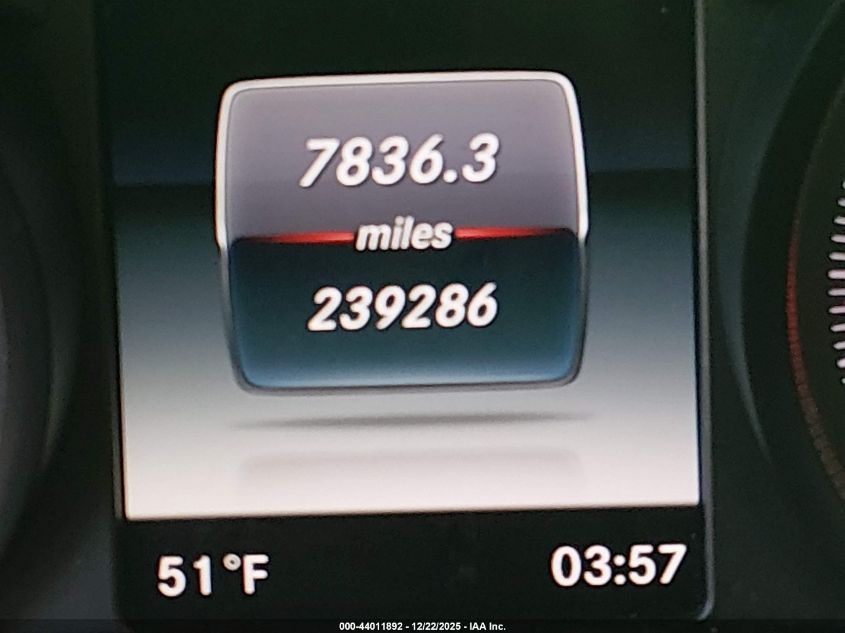 2015 Mercedes-Benz C 300 Luxury 4Matic VIN: 55SWF4KB2FU020600 Lot: 44011892