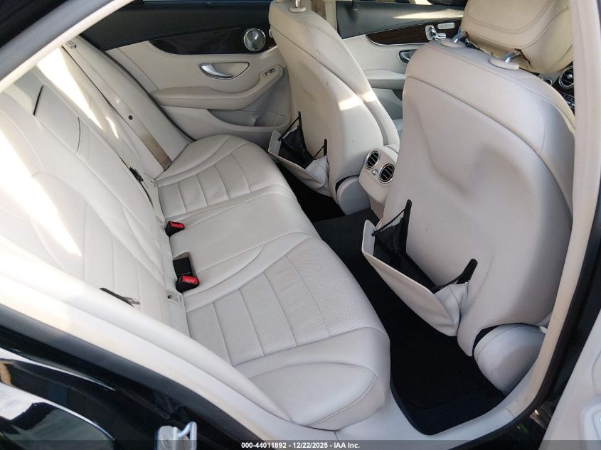2015 Mercedes-Benz C 300 Luxury 4Matic VIN: 55SWF4KB2FU020600 Lot: 44011892