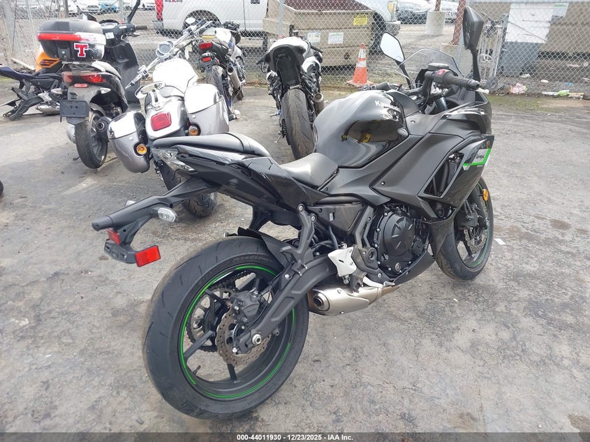 VIN ML5EXER12SDAG4233 2025 KAWASAKI EX650 R