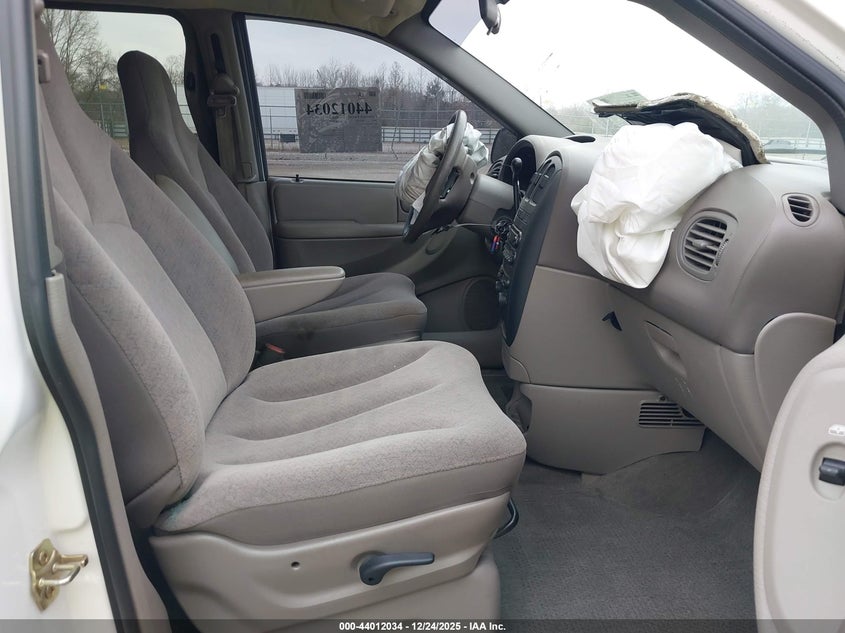 2003 Dodge Caravan Sport