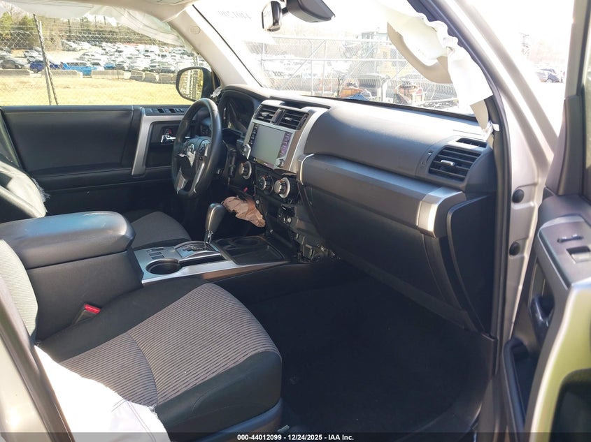 2022 Toyota 4Runner Sr5