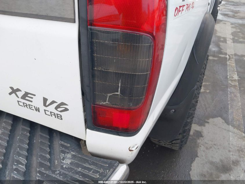 2000 Nissan Frontier Se-V6/Xe-V6 VIN: 1N6ED27Y6YC364870 Lot: 44012130