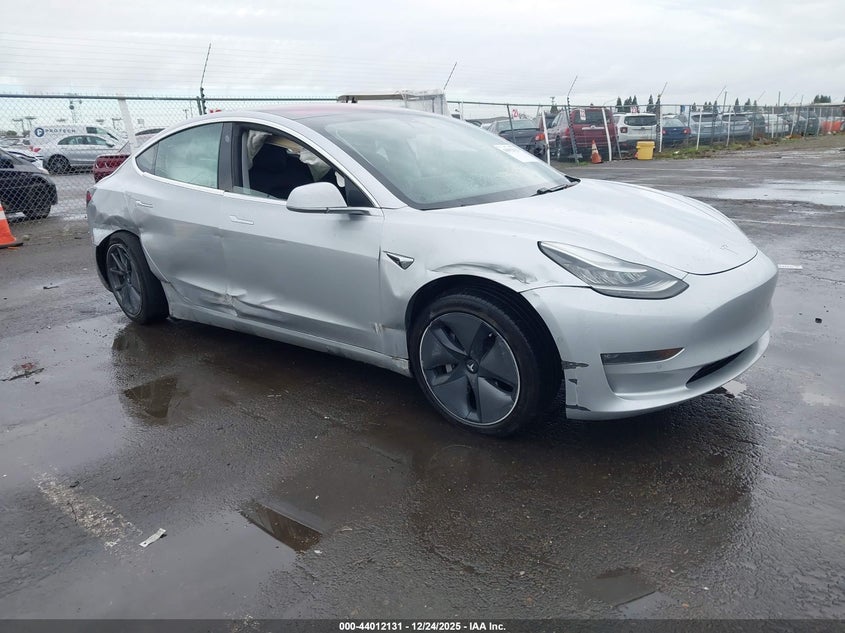5YJ3E1EA0JF004087 2018 Tesla Model 3 Long Range/Mid Range auction photo 1