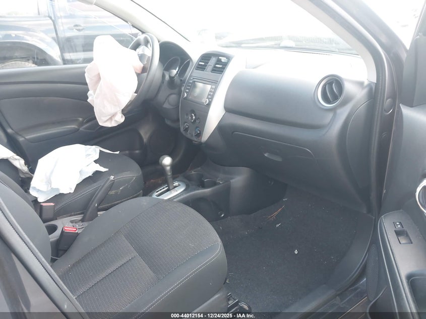 2015 Nissan Versa 1.6 Sl