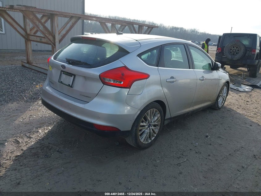 Vin: 1fadp3n23gl388364, lot: 44508210, ford focus titanium 20164