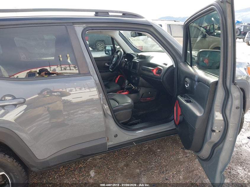 2020 Jeep Renegade Trailhawk 4X4