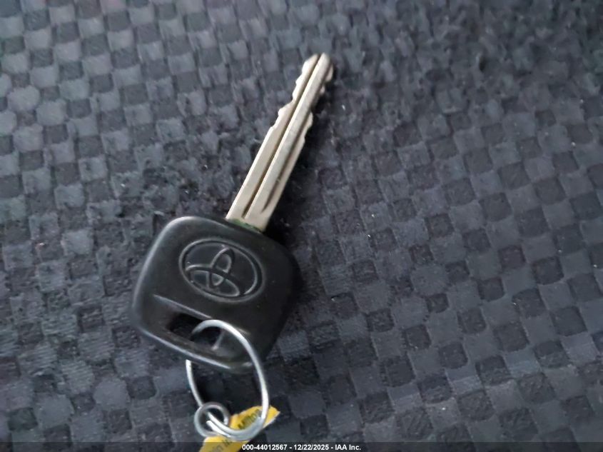 2007 Toyota Yaris VIN: JTDBT923271014370 Lot: 44012567