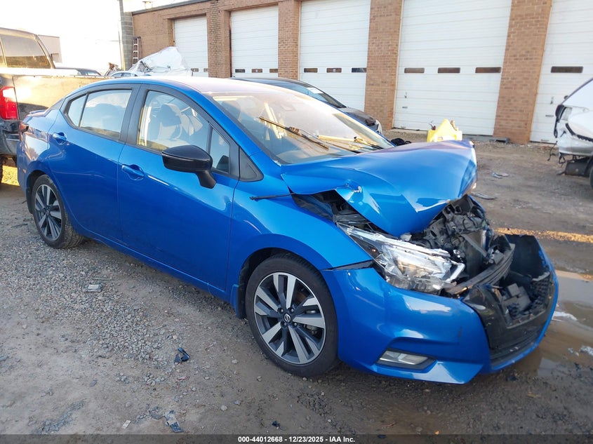 2021 Nissan Versa Sr Xtronic Cvt